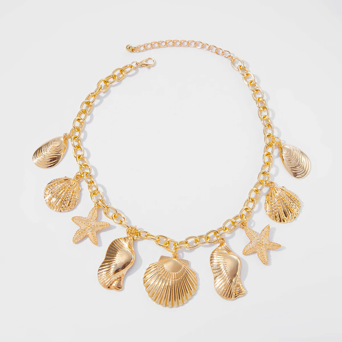 Collier Coquillage <br> Grosse Chaine Dorée
