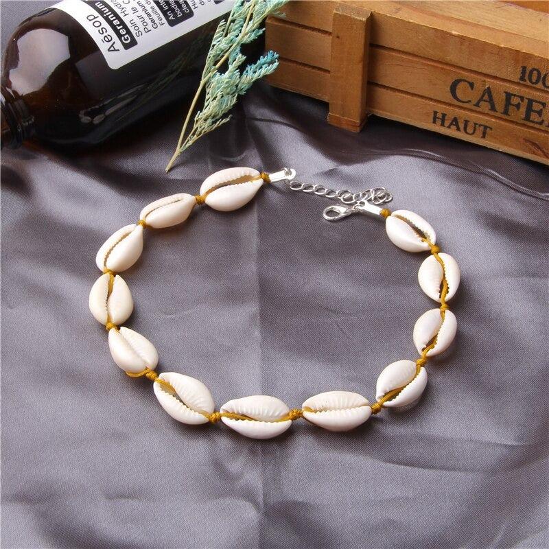 Collier coquillage jaune