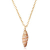 collier avec un coquillage