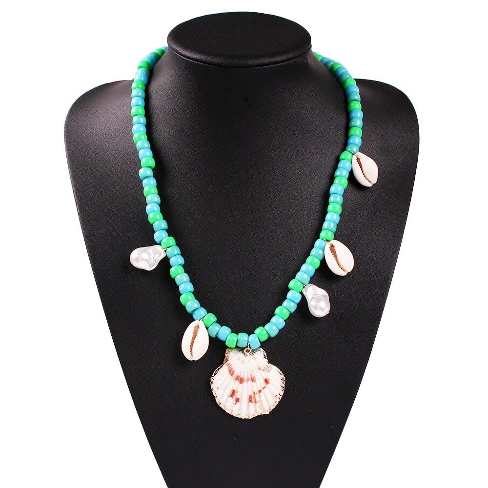 collier coquillage bleu