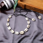 Collier coquillage blanc et noir