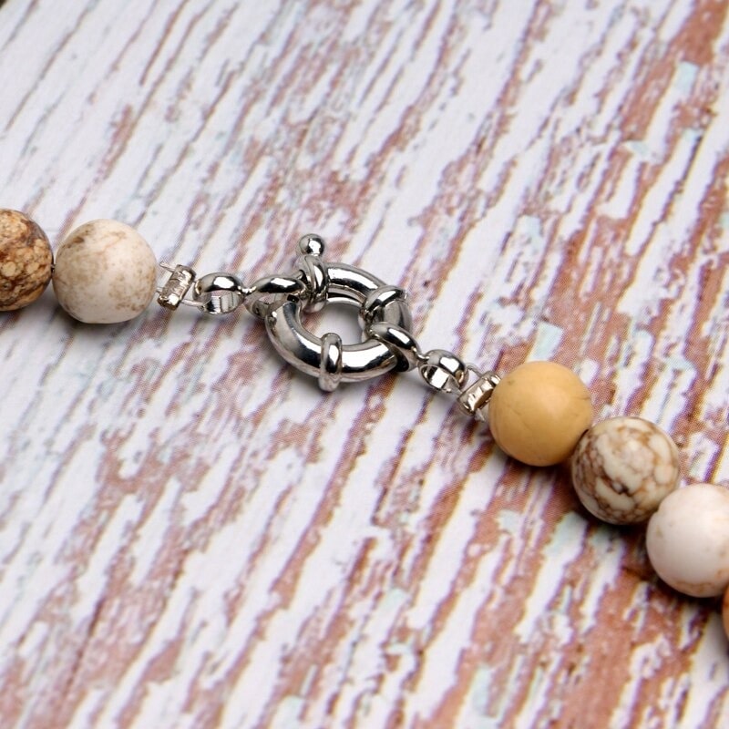Collier coquillage fermoir mousqueton