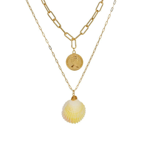 collier médaillon coquille