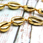 coquillages cauris collier