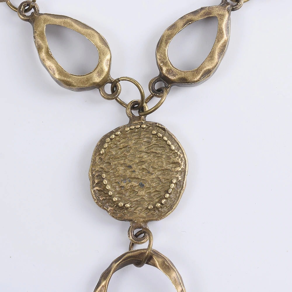 collier en coquillage d'afrique