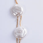 collier en nacre en forme de coquillage